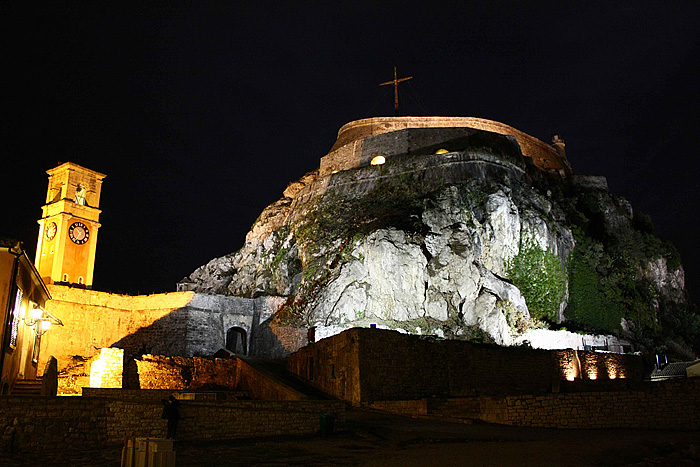 Адриатический треугольник