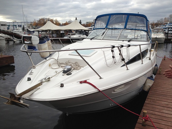 Bayliner 305