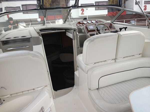 Bayliner 305