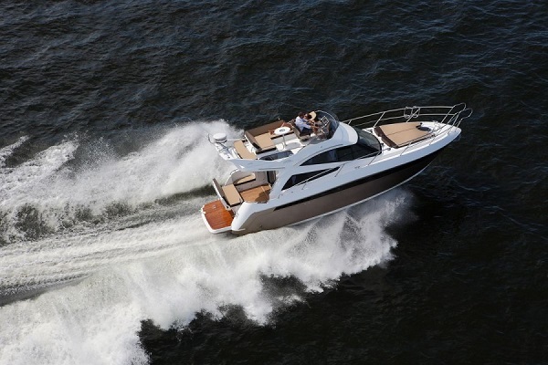 Galeon 340 Fly