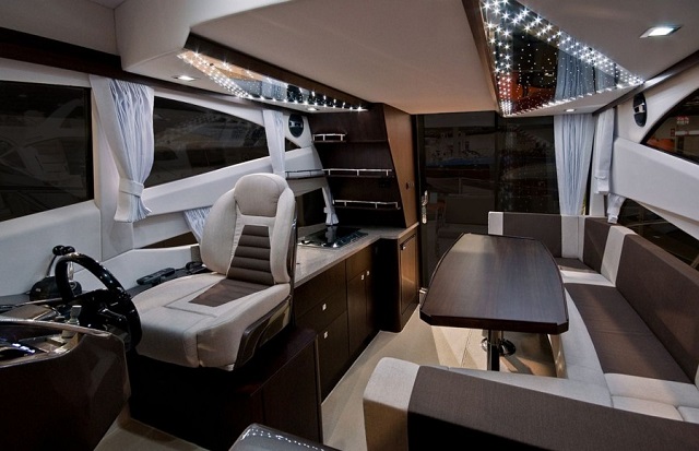 Galeon 340 Fly