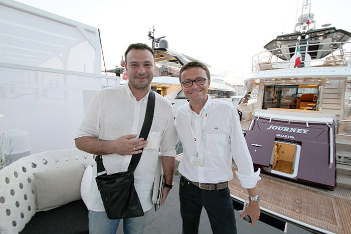 Федерико Перуччо, директор по маркетингу (справа)