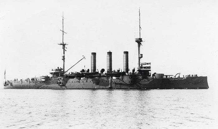 Японский крейсер «Идзумо», участвовавший в бою в Корейском проливе