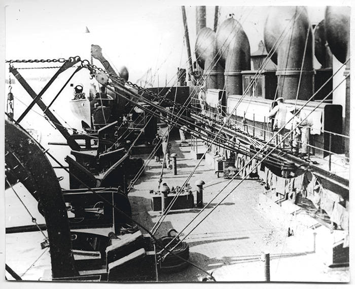 Верхняя палуба эскадренного броненосца «Ослябя». 1903 г.