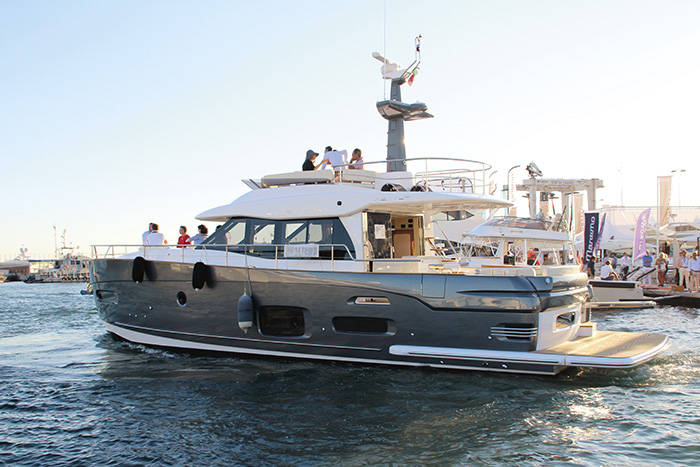 Azimut Magellano 53