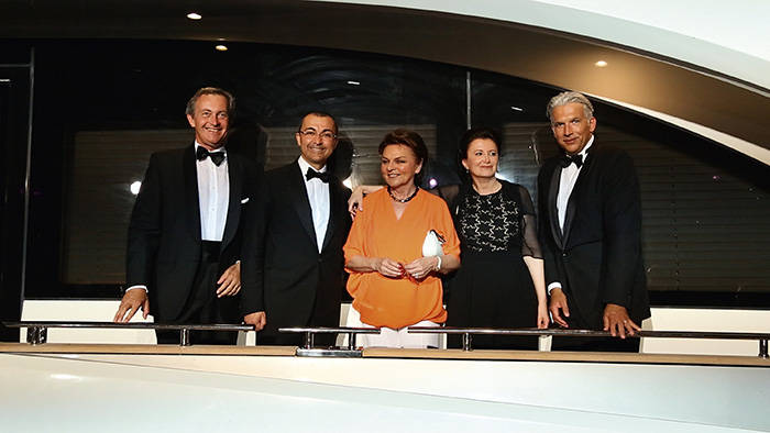 Слева направо: Карло Нуволари, Фабрицио Яаррера, Аннет Бенето Ру, Карла Демария и Ден Ленард