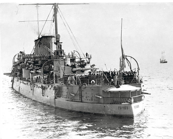 Подъем флага на крейсере «Рюрик». 1912 г.