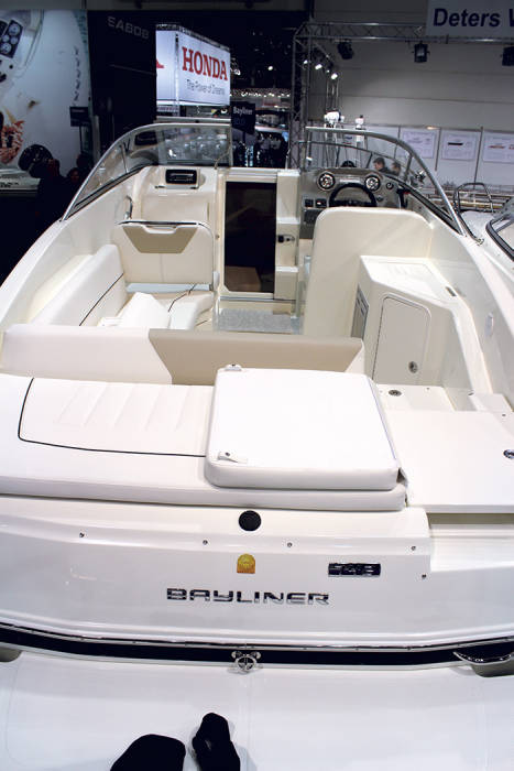 Bayliner 742 Cuddy