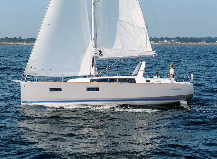 Beneteau Oceanis 38