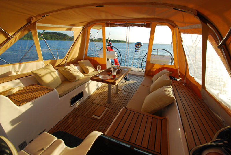 Яхта Hansa 47 2008 кокпит